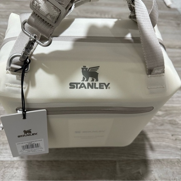 Stanley All Day Julienne Mini Bag Cooler - Picture 5 of 6